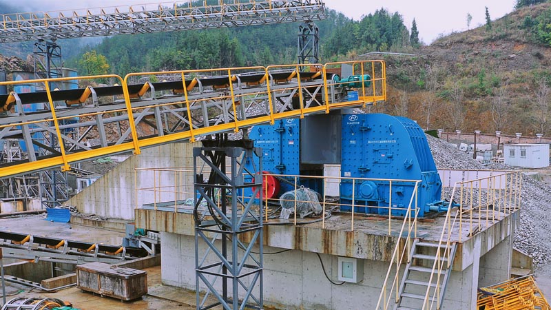 四川反擊式破碎機(jī)